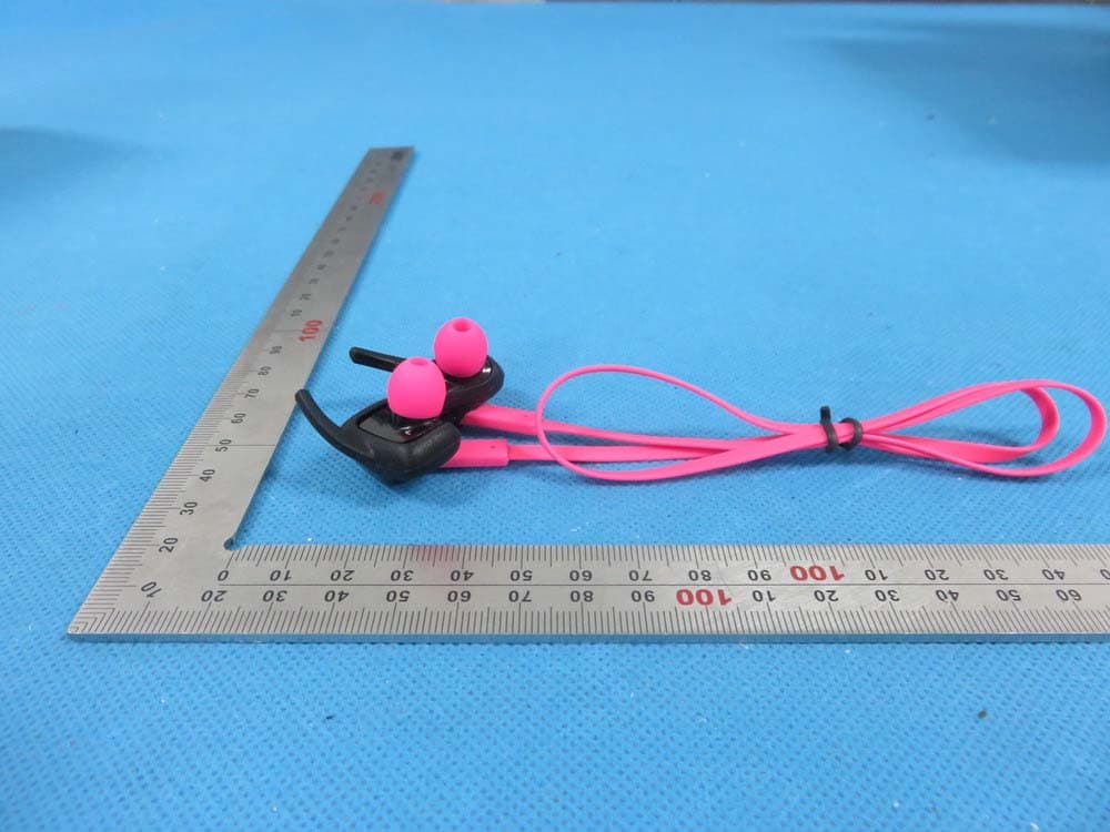 Bluetooth headset - FCC ID ALE12009 - FreeTek International Co.,Ltd. (4)