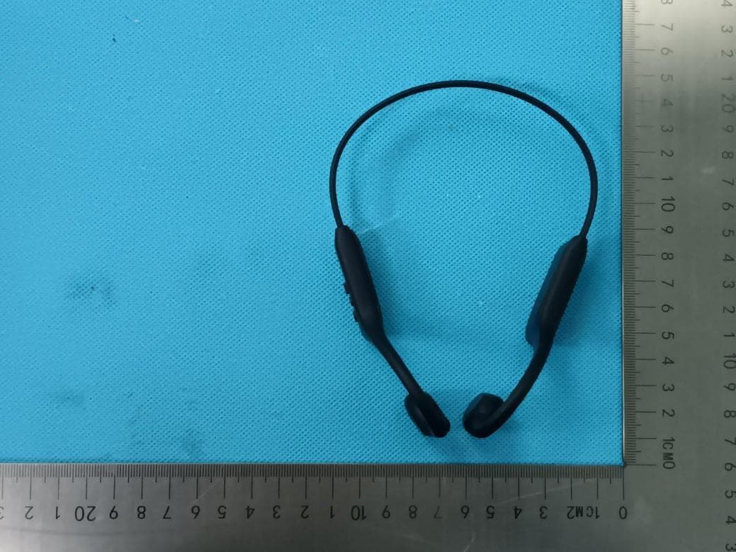 Bone conduction headphones - FCC ID ALE12045 - FreeTek International Co.,Ltd. (3)
