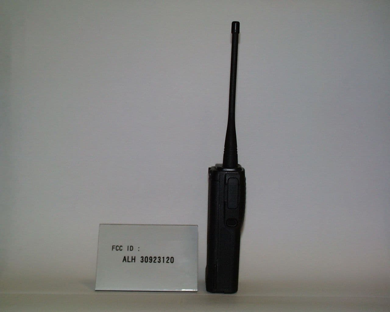 UHF FM Hand Held Transceiver - FCC ID ALH30923120 - Kenwood USA Corporation