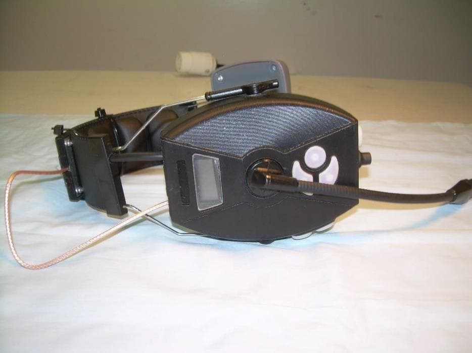Wireless Communication Headset - FCC ID ALZMV2 - Multi-Voice Radio LLC