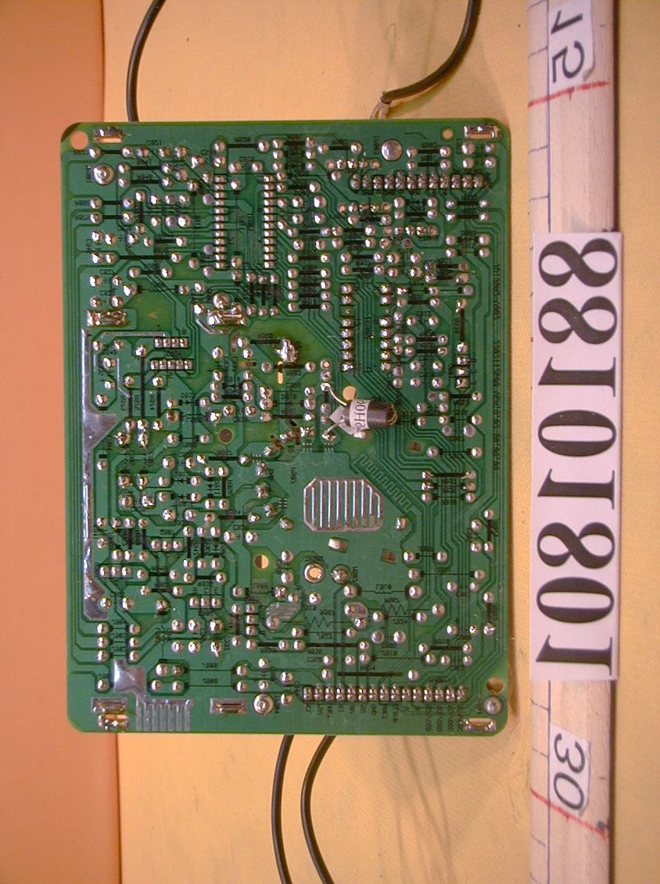 Color Monitor - FCC ID AMPJ71E - Jean Co Ltd