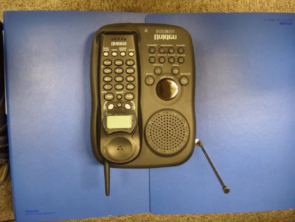 Cordless Telephone System - FCC ID AMWUC392 - Uniden America Corporation (1)