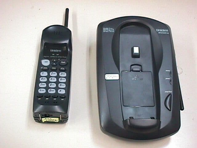 900 MHz Spread Spectrum Cordless Telephone - FCC ID AMWUC668 - Uniden America Corporation
