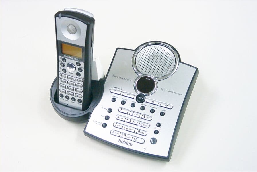 5.8 GHz DSS Cordless Telephone - FCC ID AMWUC789 - Uniden America Corporation