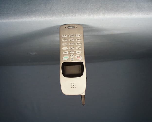 Portable Cellular Telephone (AMPS) - FCC ID AMWUH046 - Uniden America Corporation (2)