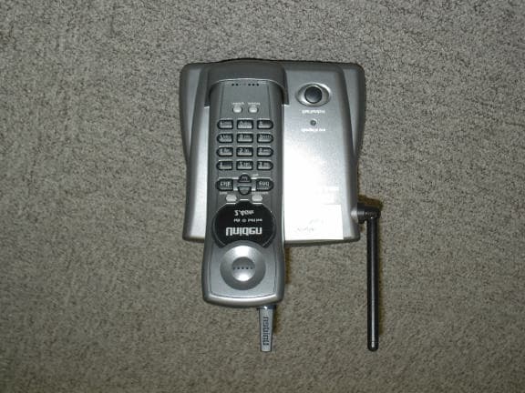 Cordless Telephone - Handset - FCC ID AMWUP001R - Uniden America Corporation (2)