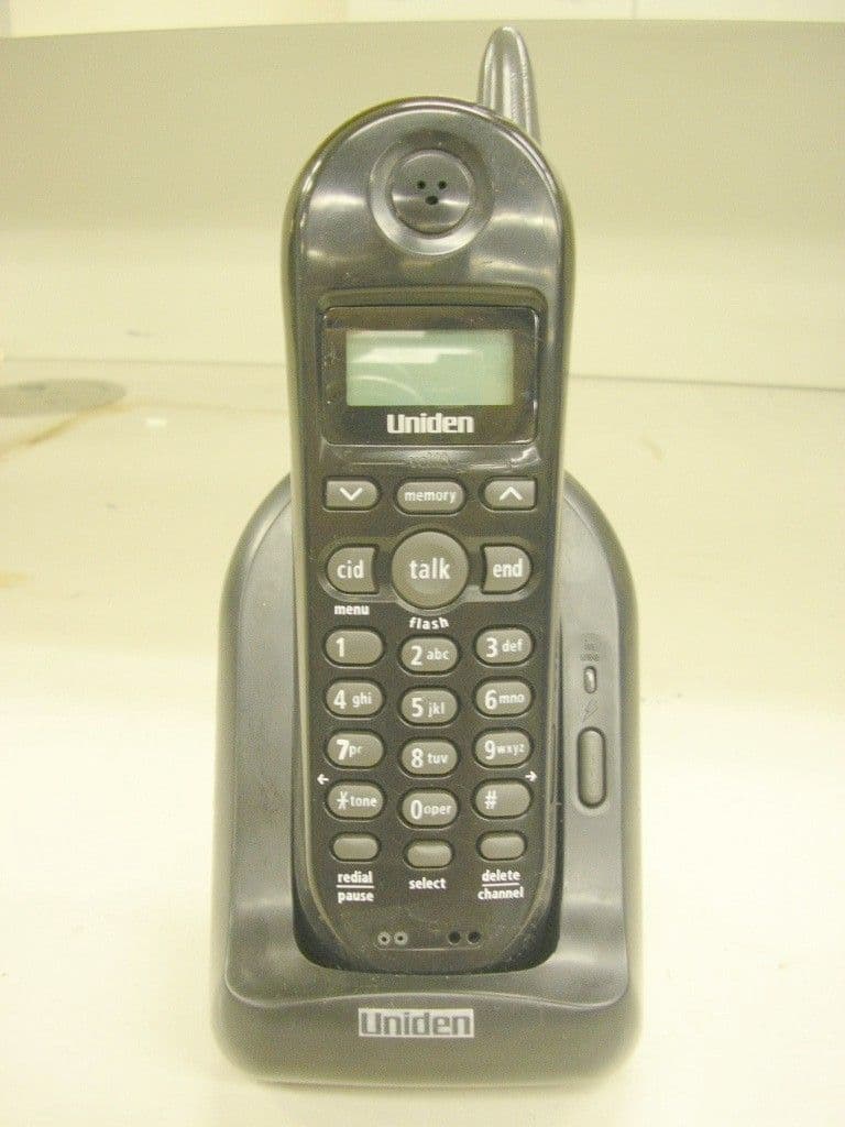 CORDLESS TELEPHONE- REMOTE UNIT - FCC ID AMWUP095R - Uniden America Corporation