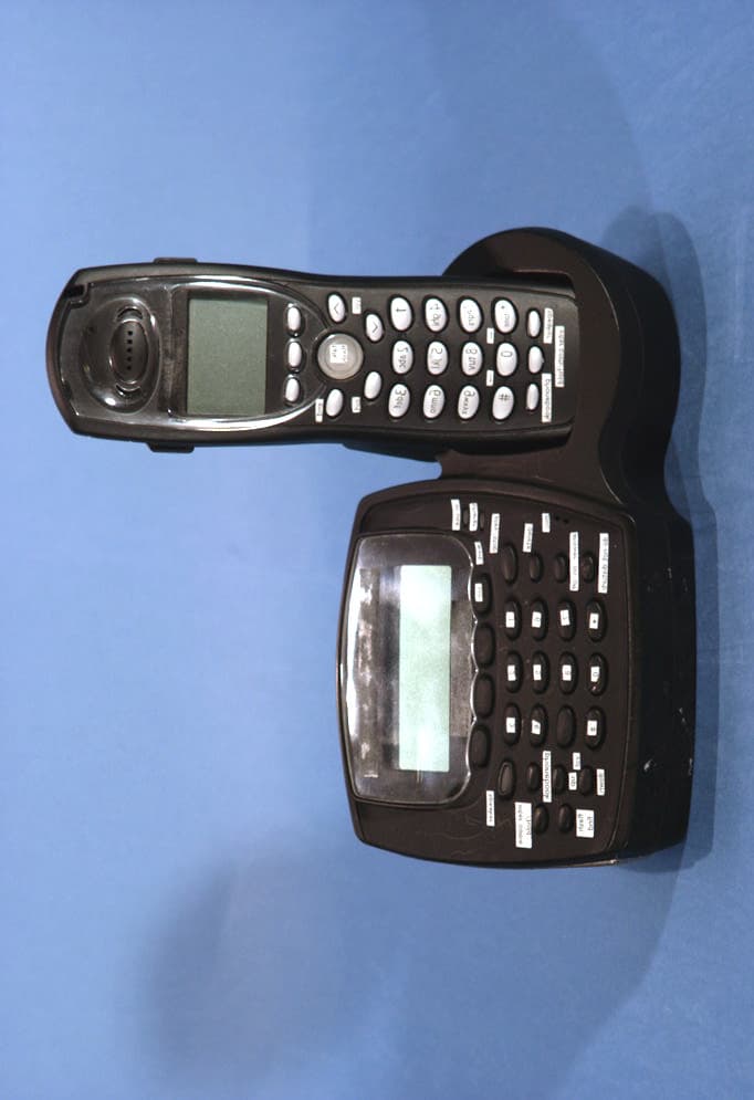 5.8 GHz DSS Cordless Telephone - FCC ID AMWUP717 - Uniden America Corporation (1)