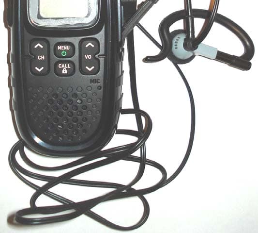 PORTABLE FRS/GMRS PTT RADIO - FCC ID AMWUT051 - Uniden America Corporation
