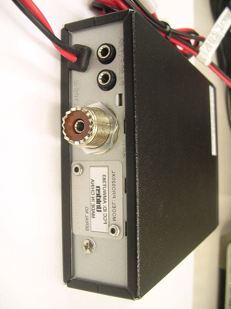 CB TRANSCEIVER - FCC ID AMWUT383 - Uniden America Corporation (3)