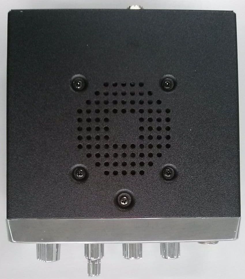AM 4W, Mobile CB Station Transceiver - FCC ID AMWUT408 - Uniden America Corporation