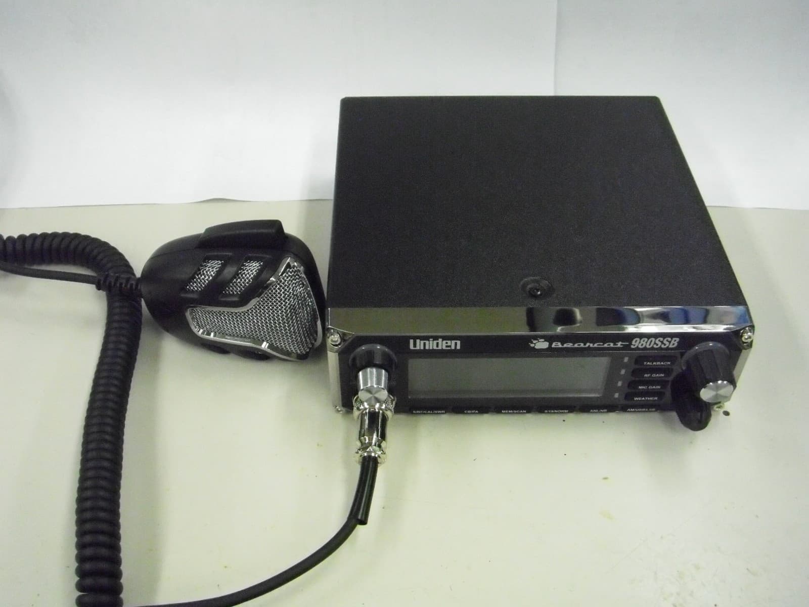 AM 4W SSB 12WPEP MOBILE CB WITH WX - FCC ID AMWUT561 - Uniden America Corporation