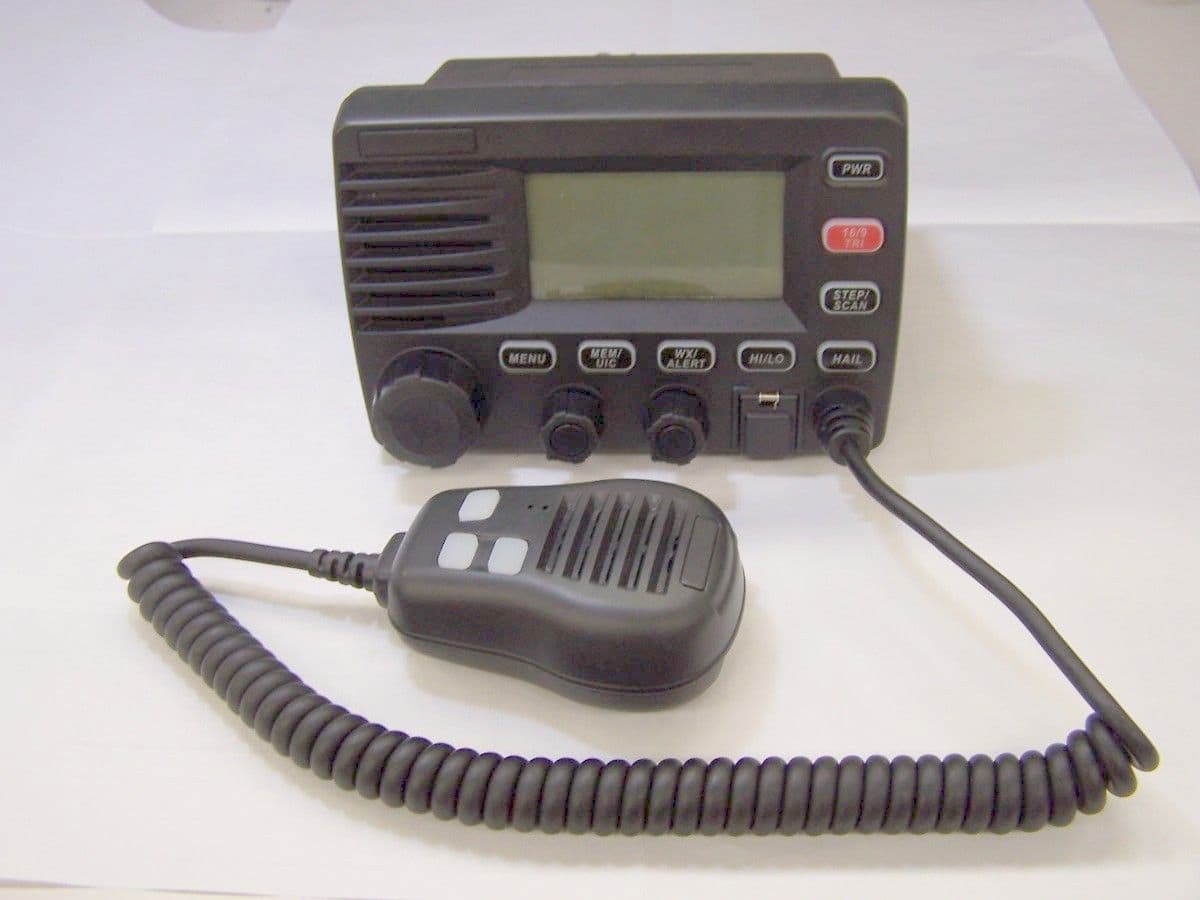 Marine VHF Radio (GMDSS) with Wireless Mircrophone - FCC ID AMWUT601 - Uniden America Corporation