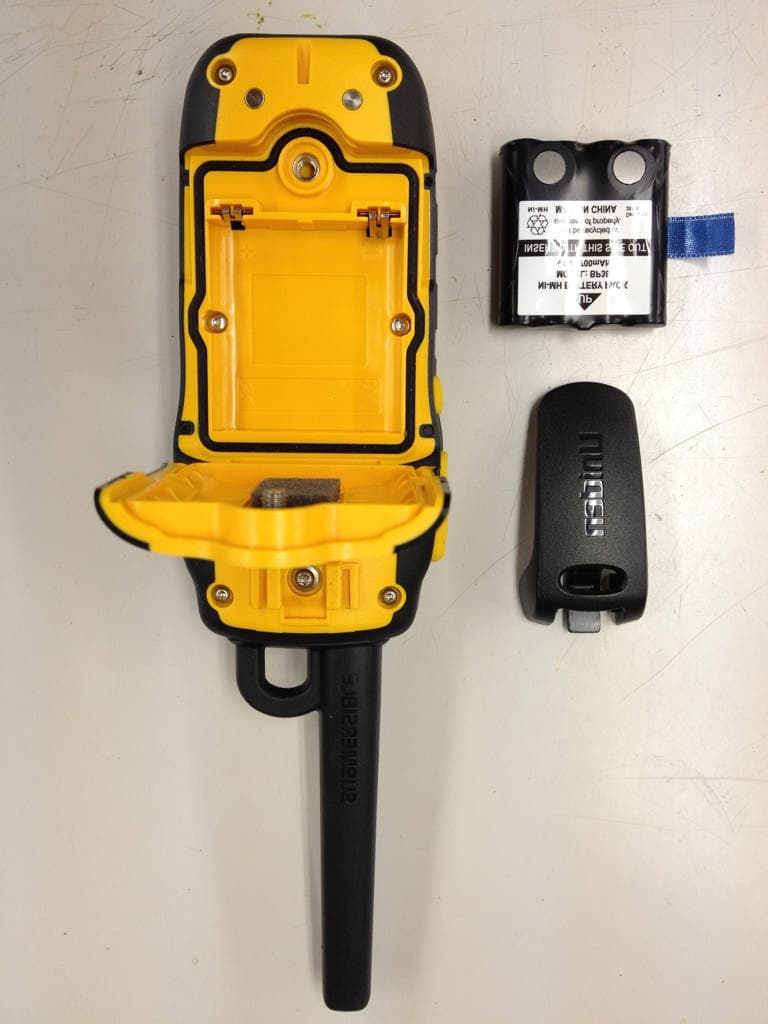 PORTABLE VHF PTT MARINE RADIO TRANSCEIVER - FCC ID AMWUT639 - Uniden America Corporation