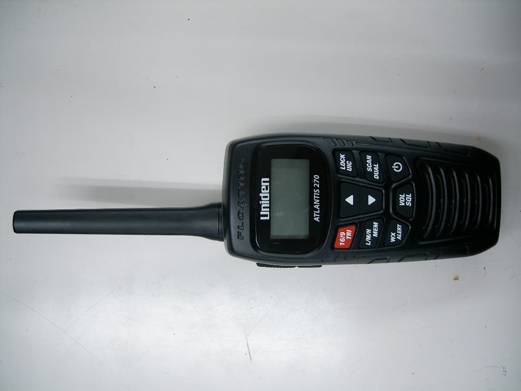 Handheld Marine Transceiver - FCC ID AMWUT647 - Uniden America Corporation (3)