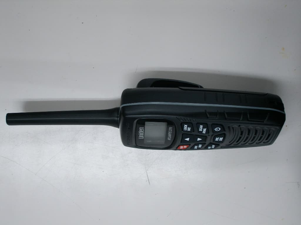 Handheld Marine Transceiver - FCC ID AMWUT647 - Uniden America Corporation (5)