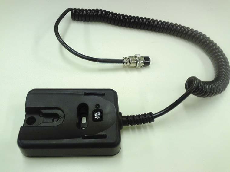 1.9GHz UPCS CORDLESS MICROPHONE - BASE UNIT - FCC ID AMWUU033 - Uniden America Corporation (3)