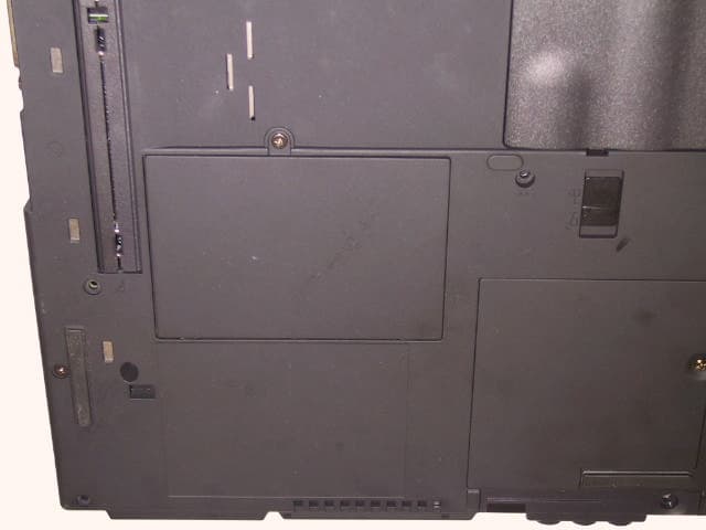IBM ThinkPad T23 - FCC ID ANOTR4WGA1BAN - International Business Machines Corporation (5)