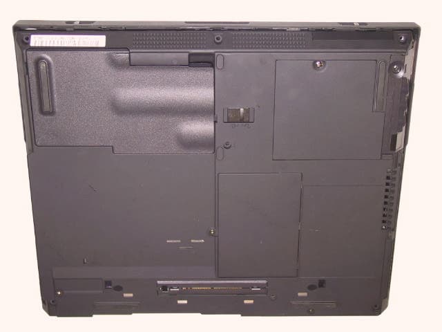 IBM ThinkPad T23 - FCC ID ANOTR4WGA1BAN - International Business Machines Corporation (3)