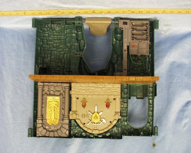 Toy Playset W/ RFID Locating & Recognition Device - FCC ID APB55790-02A1X - Mattel Toys A Division of Mattel Inc (2)