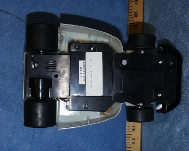 Radio Control Toy Receiver - FCC ID APB97599-01A4R - Mattel Toys A Division of Mattel Inc (3)