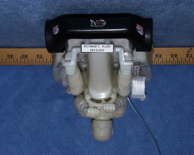 Radio Control Toy Receiver - FCC ID APB97599-01A4R - Mattel Toys A Division of Mattel Inc (4)