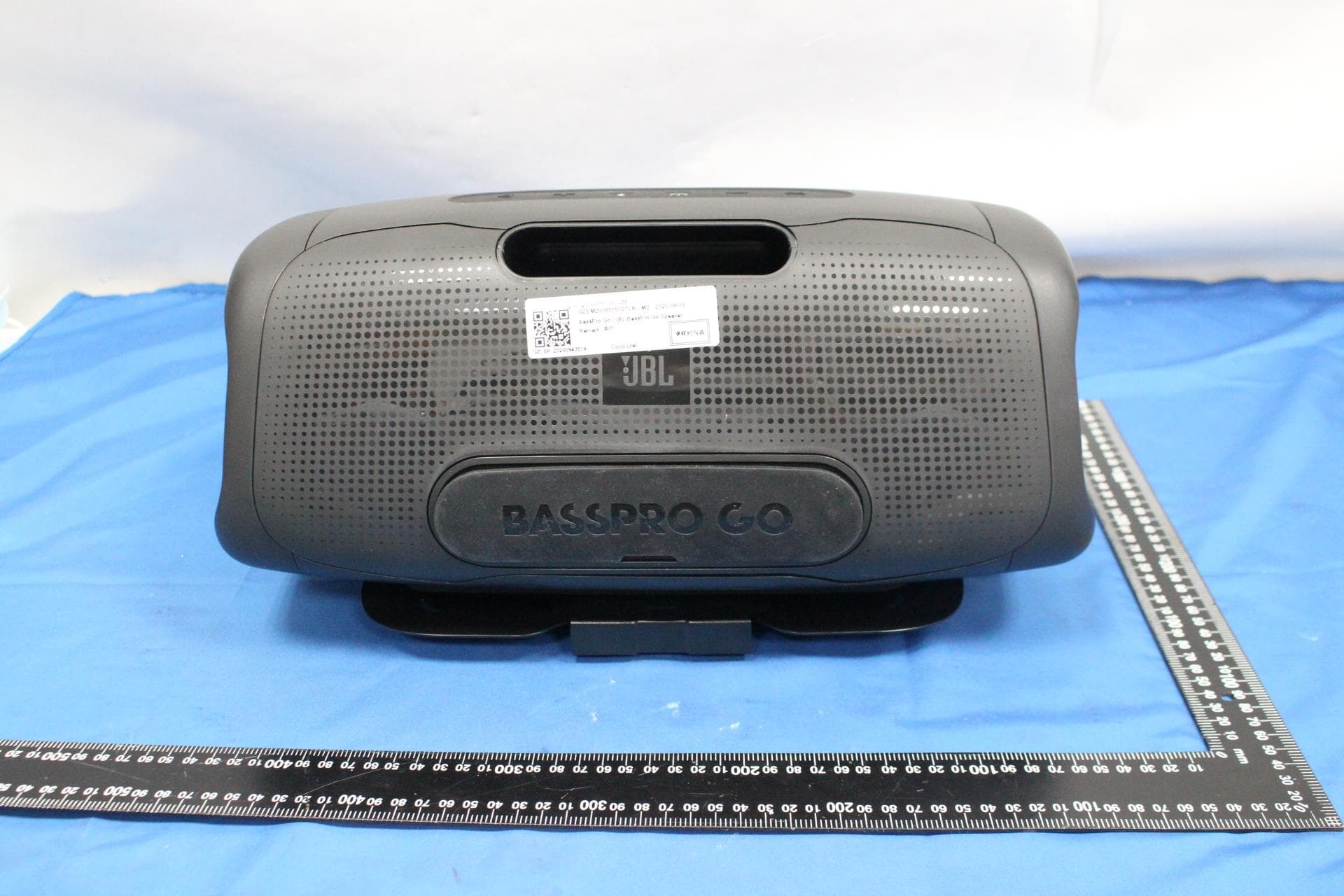 IN-VEHICLE BLUETOOTH SPEAKER - FCC ID APIBASSPROGO - Harman International Industries, Inc (2)