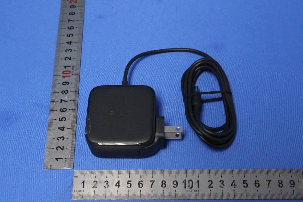 Wireless Charging Station - FCC ID APIINFILINSSTAND - Harman International Industries, Inc (2)