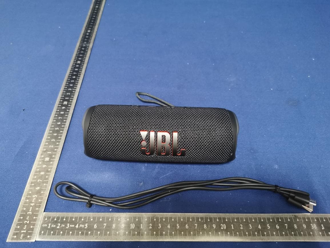 Portable Bluetooth Speaker - FCC ID APIJBLFLIP6C - Harman International Industries, Inc (5)