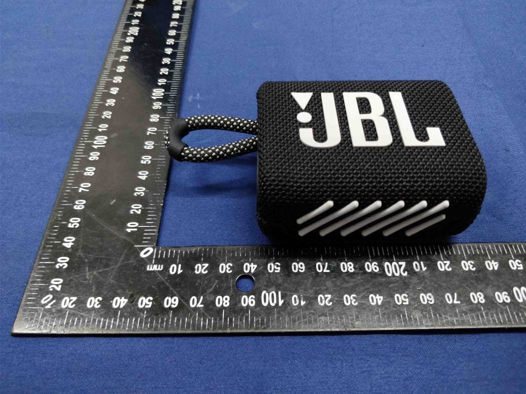 PORTABLE BLUETOOTH SPEAKER - FCC ID APIJBLGO3J - Harman International Industries, Inc (4)