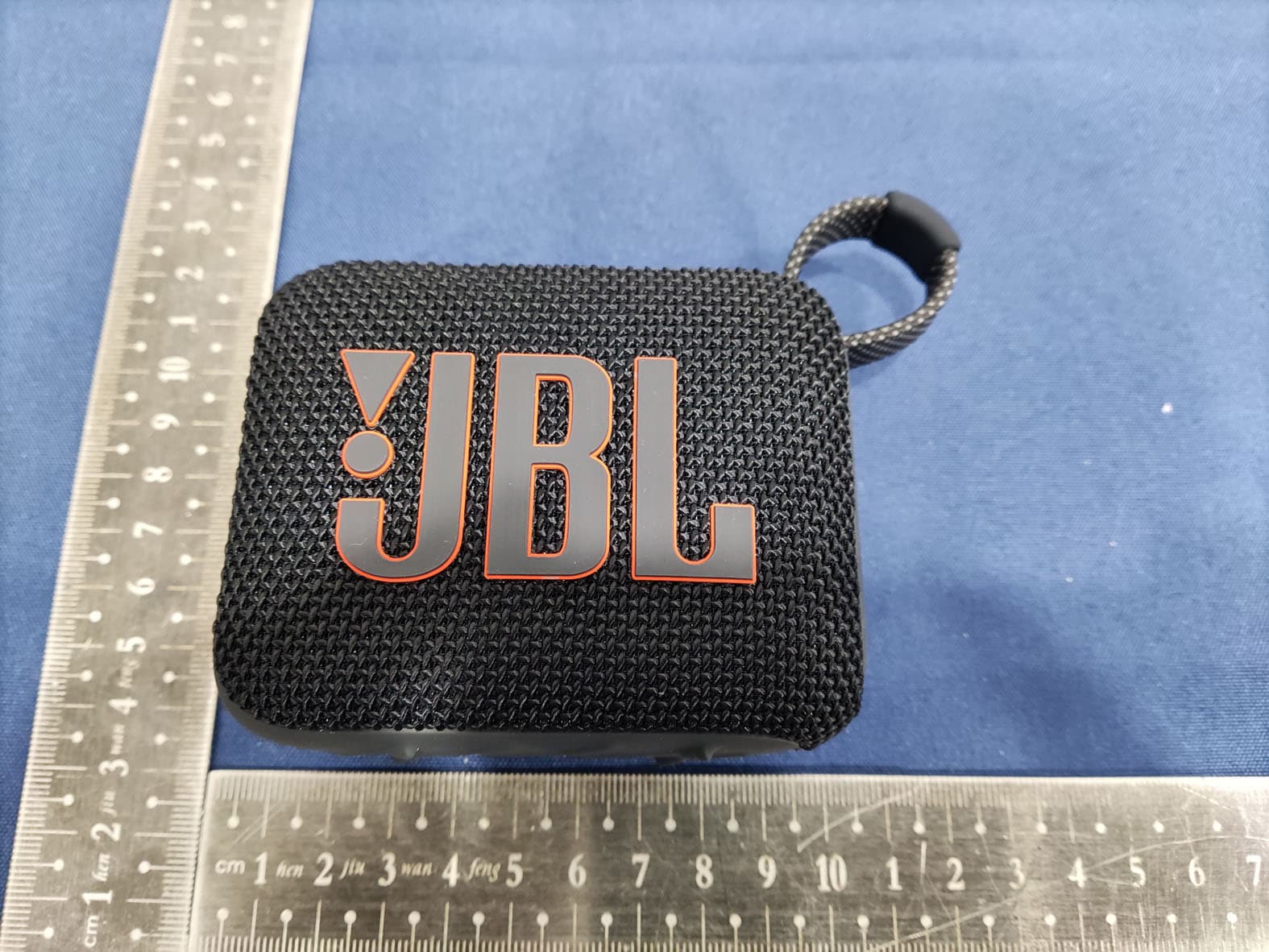 PORTABLE BLUETOOTH SPEAKER - FCC ID APIJBLGO4D - Harman International Industries, Inc (3)