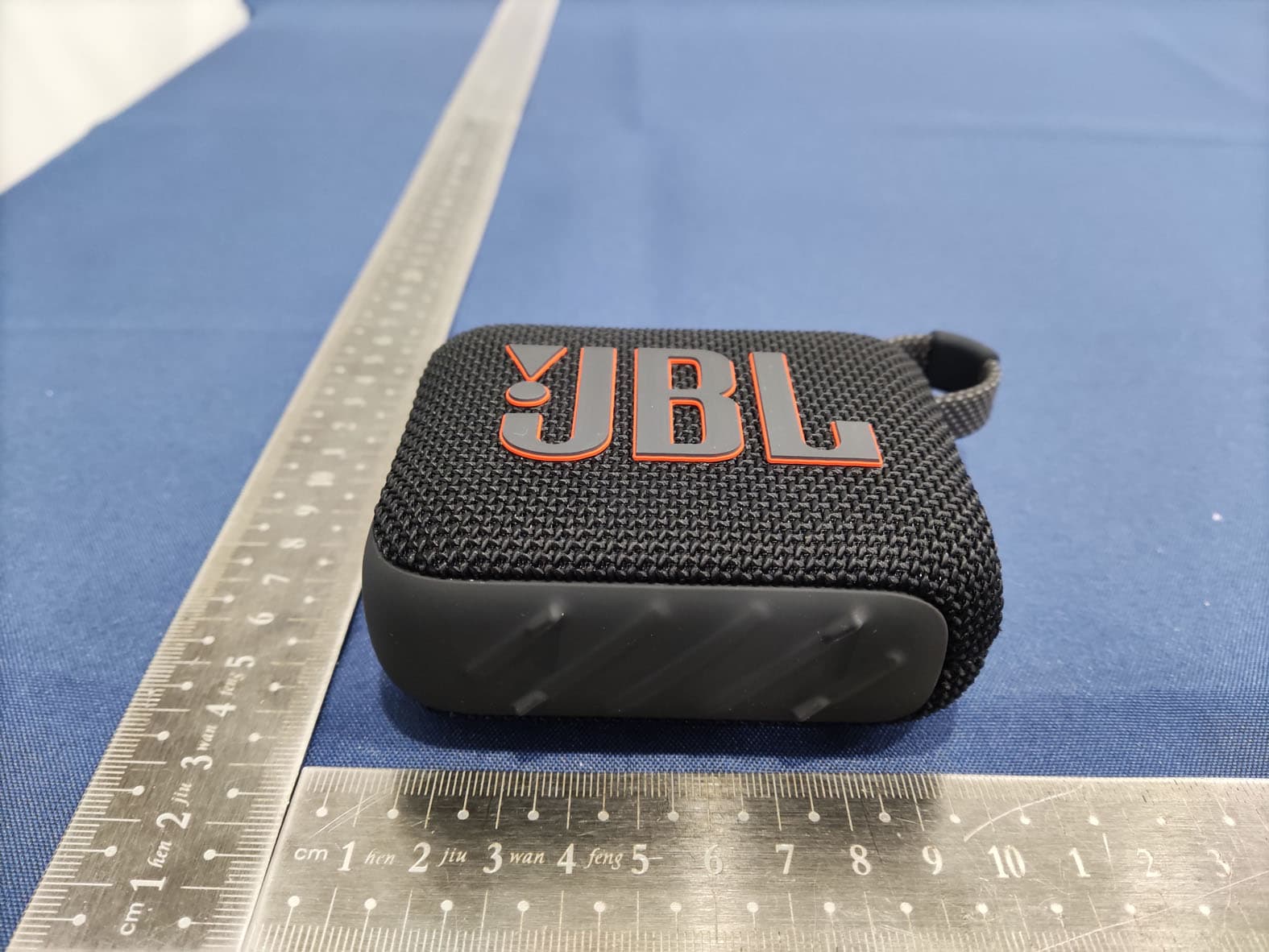 PORTABLE BLUETOOTH SPEAKER - FCC ID APIJBLGO4D - Harman International Industries, Inc (5)
