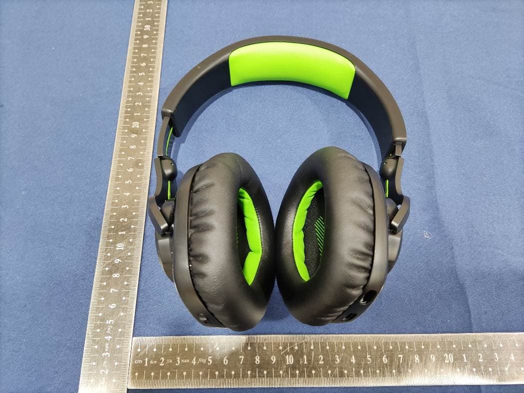 Gaming Wireless Headset - FCC ID APIJBLQ360WL - Harman International Industries, Inc (5)