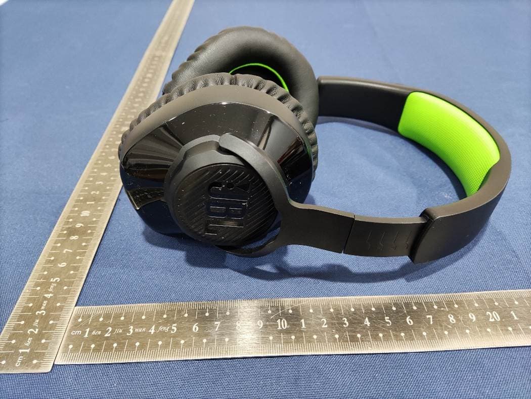 Gaming Wireless Headset - FCC ID APIJBLQ360WL - Harman International Industries, Inc (3)