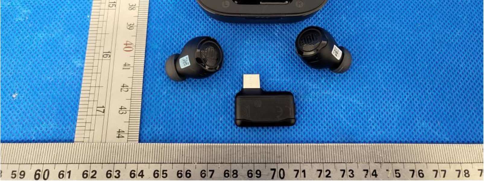 BLUETOOTH HEADSET - FCC ID APIJBLQTWSAIR - Harman International Industries, Inc