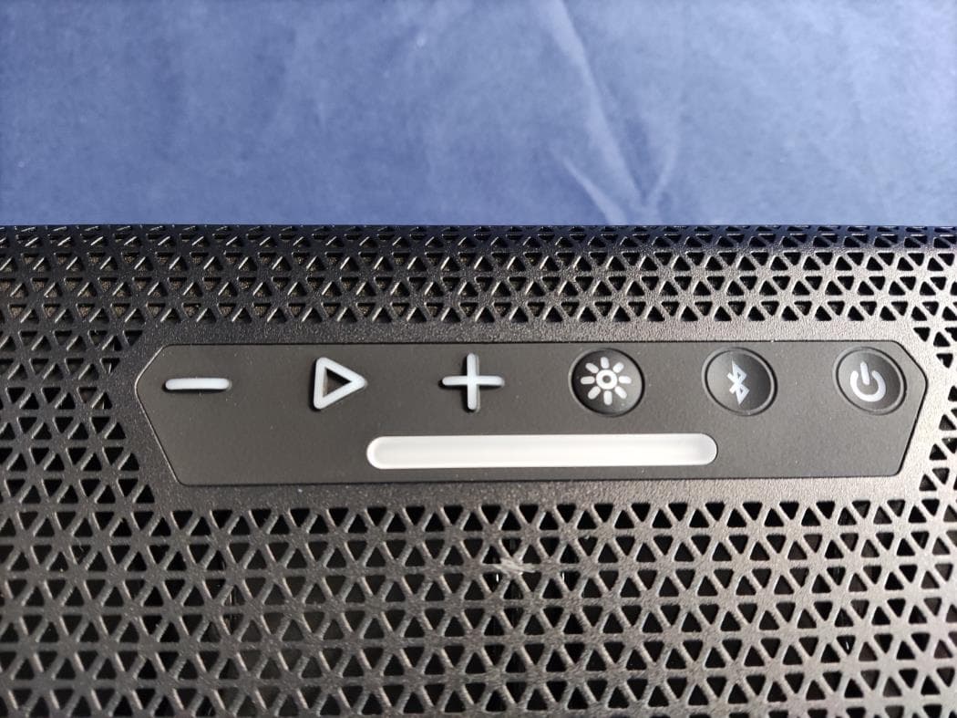 35 inch POWERED BLUETOOTH SOUNDBAR AUDIO SYSTEM WITH LED LIGHTING - FCC ID APIJBLRBARXL - Harman International Industries, Inc (2)