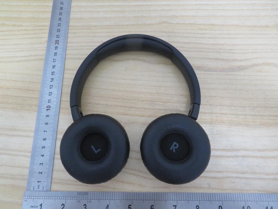 Bluetooth Headset - FCC ID APIJBLT660NC - Harman International Industries, Inc (4)