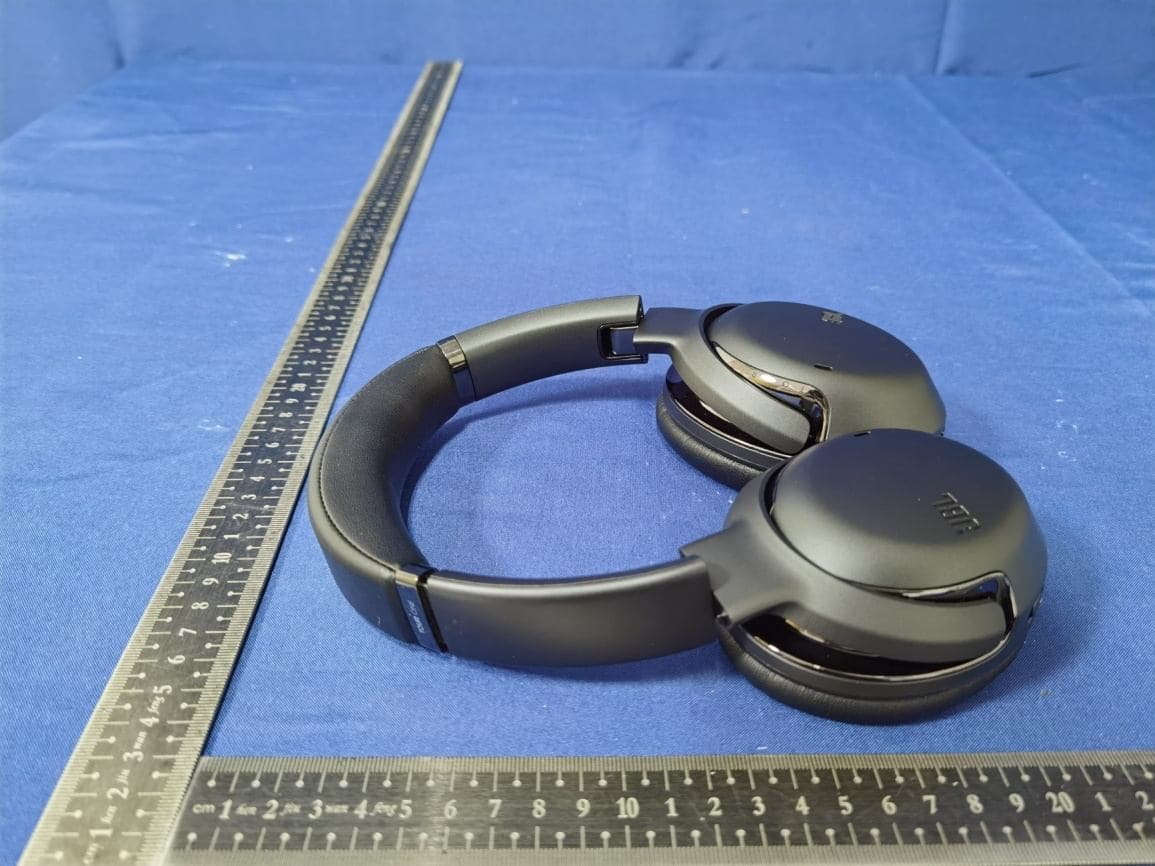 Bluetooth Headset - FCC ID APIJBLTOURONE - Harman International Industries, Inc (3)