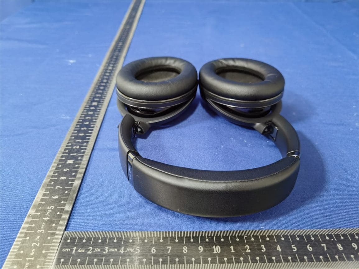 Bluetooth Headset - FCC ID APIJBLTOURONE - Harman International Industries, Inc (4)
