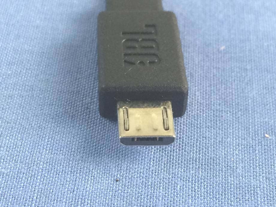 CAR BLUETOOTH SPEAKER - FCC ID APIJBLTRIP - Harman International Industries, Inc (2)