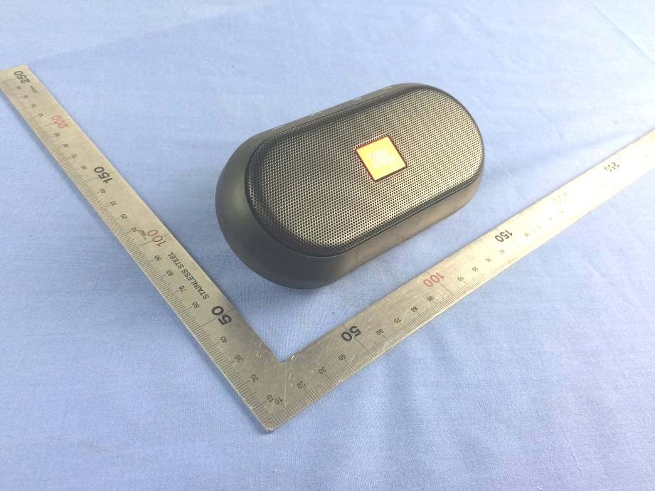 CAR BLUETOOTH SPEAKER - FCC ID APIJBLTRIP - Harman International Industries, Inc (4)