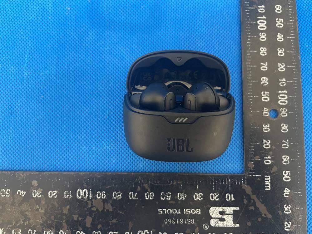 BLUETOOTH HEADSET - FCC ID APIJBLTUNEBEAM - Harman International Industries, Inc (2)