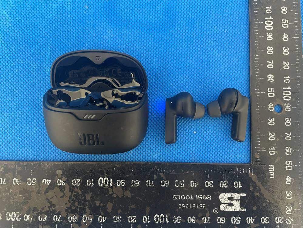 BLUETOOTH HEADSET - FCC ID APIJBLTUNEBEAM - Harman International Industries, Inc