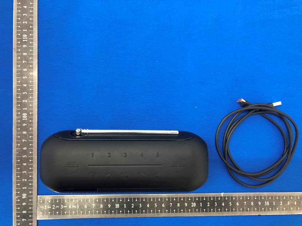 Portable Bluetooth Speaker - FCC ID APIJBLTUNRE2 - Harman International Industries, Inc (3)