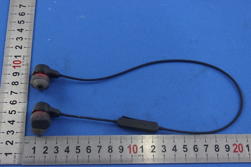Bluetooth headset - FCC ID APIJBLUAWL - Harman International Industries, Inc (1)