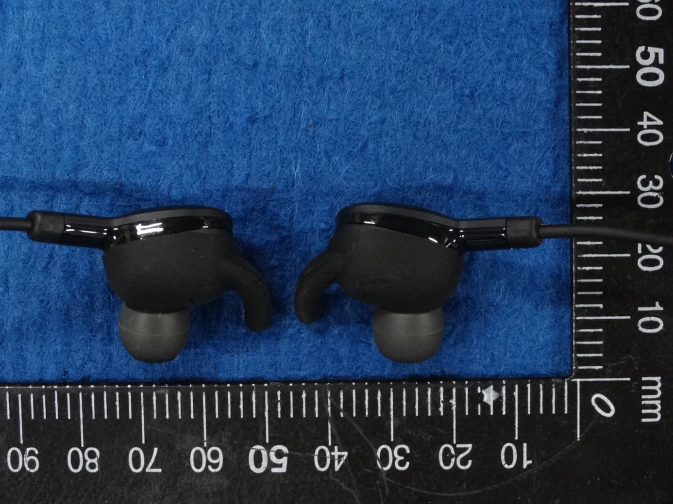 Bluetooth headset - FCC ID APIJBLV100BT - Harman International Industries, Inc (2)