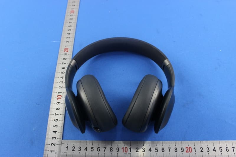 Bluetooth Headset - FCC ID APIJBLV700NXT - Harman International Industries, Inc (4)