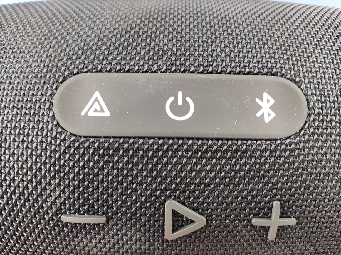 Portable Bluetooth Speaker - FCC ID APIJBLXTREME4N - Harman International Industries, Inc (2)