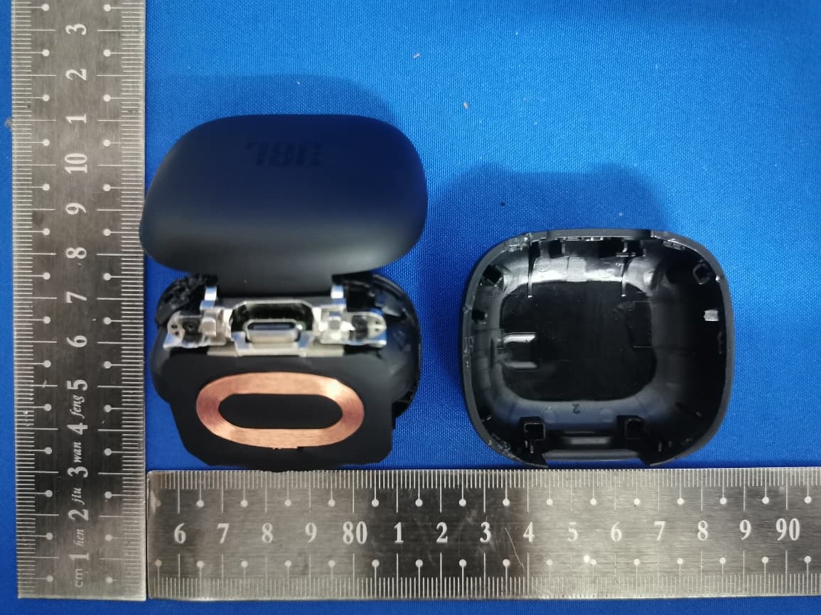 BLUETOOTH HEADSET - FCC ID APILIVEPROTWSP - Harman International Industries, Inc