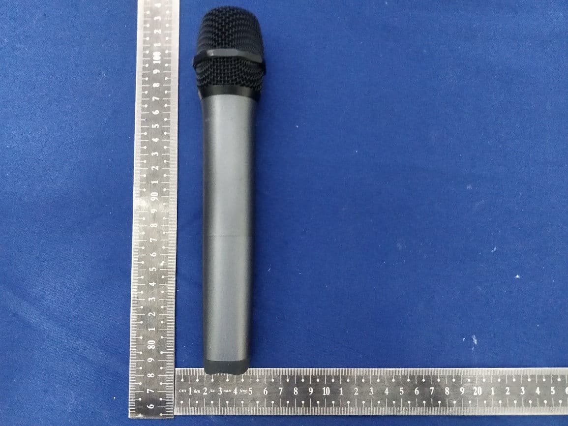 Wireless Microphone - FCC ID APIM100W - Harman International Industries, Inc (4)